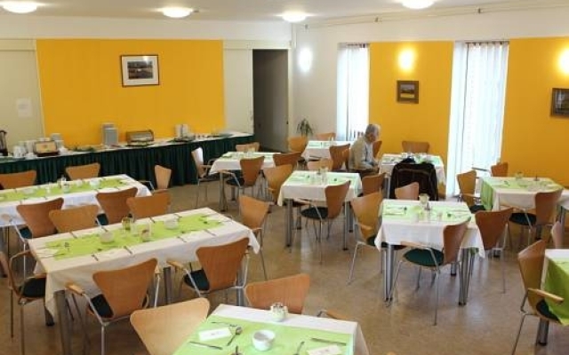Szent Adalbert Center