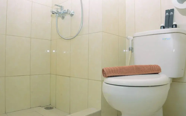 Fully Furnished Studio At Springlake Summarecon Apartment