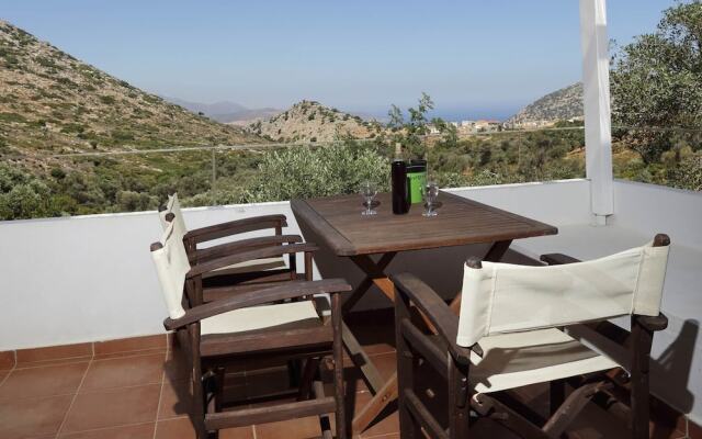 Enjoy the Great Amenities Offerd at the Mourtzanakis Residence