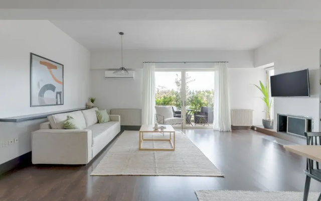 Panoramic 1BR Apt near Kallimarmaro