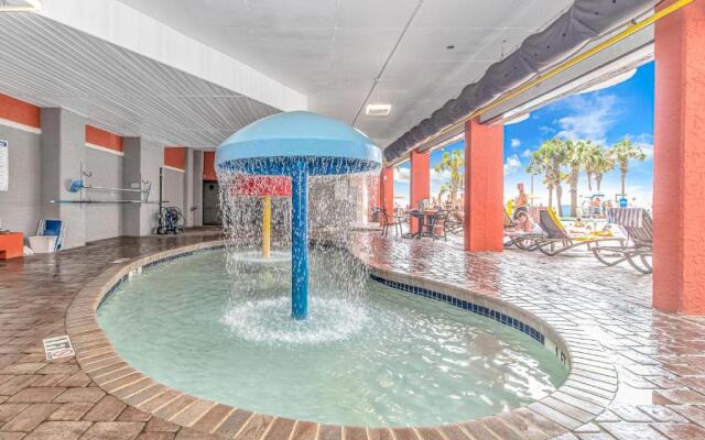 Oceanfront Suite Grande Cayman 124