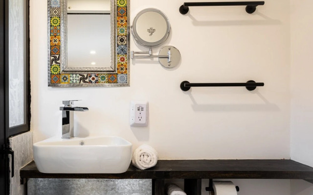 EssentialPXM Arkitainer ResidentialLofts