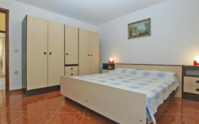 Apartments Luciano 1728