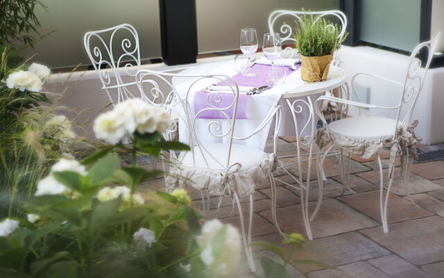 D-Place Hotel & Suite