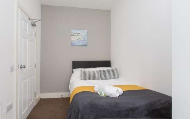 Townhouse @ Balfour St