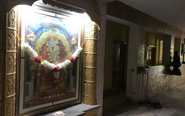 Goroomgo Raghunath Ashram Puri