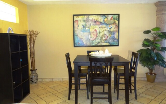 Grande 202- 1 Br Condo