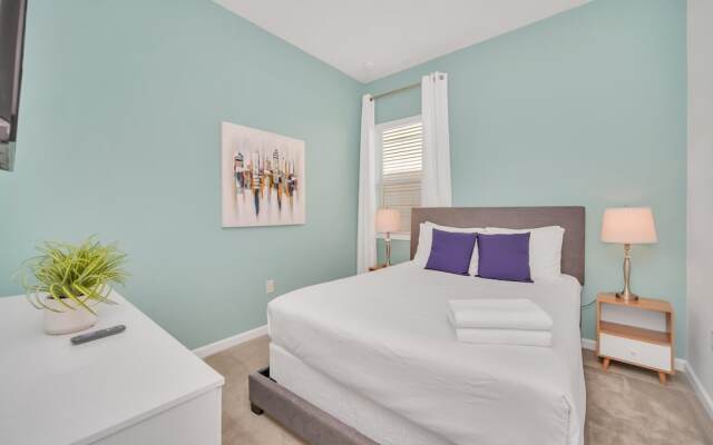 Stunning Bright Family Home Sleeps 25 Bl102