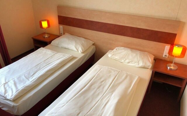 SH-Hotel