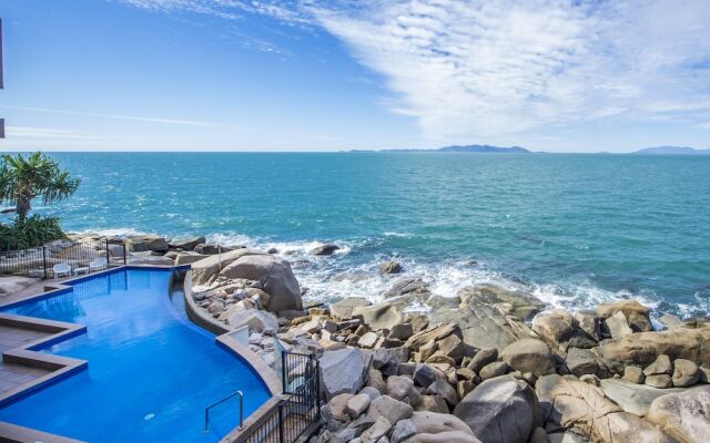 1 Bright Point Apartment 4303