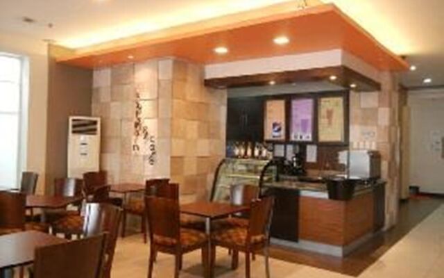 The Studio 87 Residences