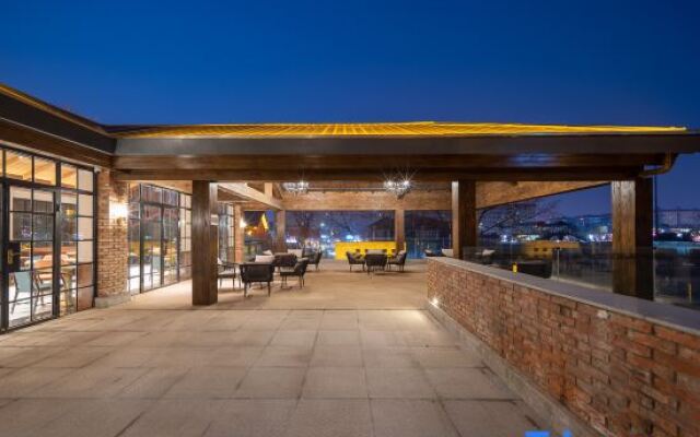 Recluse Datang Hotel