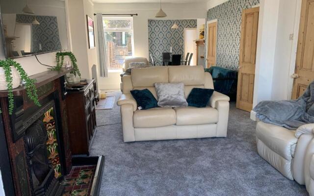 Large 3-bed House Lowestoft Near Sunrise Festival