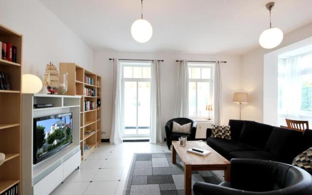 Villa Frigga by Rujana