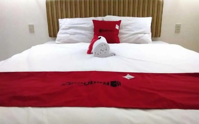 Hotel Surya Wisata by RedDoorz