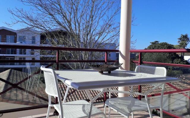 2 pieces terrasse parking au calme PHEOBUS