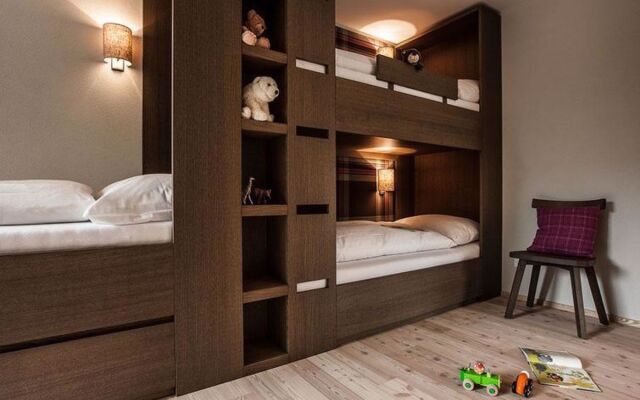 Turrabuel 7-Bett Deluxe 29486