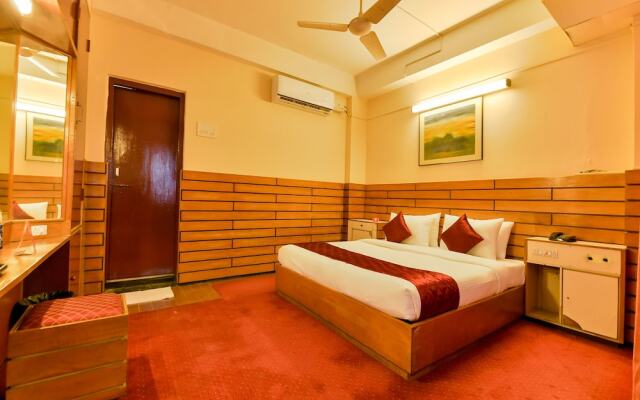 OYO 15247 New Woodlands Hotel