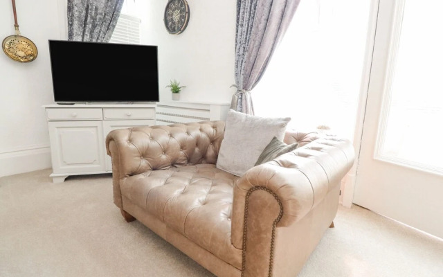 Ismay Billiard Room Apartment - Titanic Interest