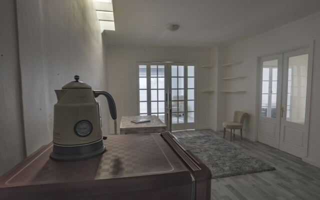 Downey Mozo Plaza de Armas