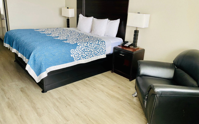 Days Inn by Wyndham Sulphur LA