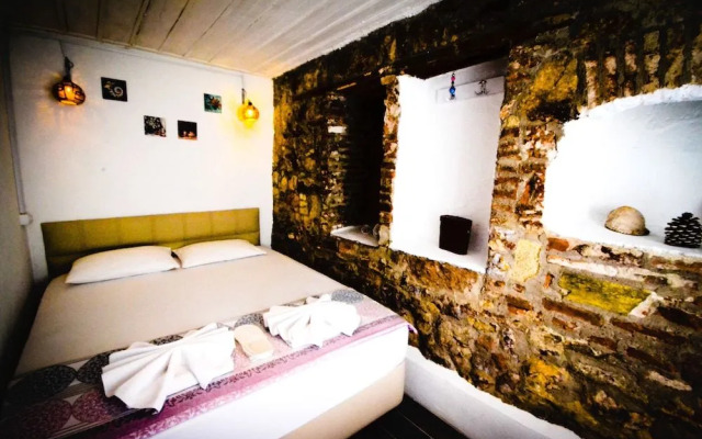 Ayvalik Moda Pansiyon