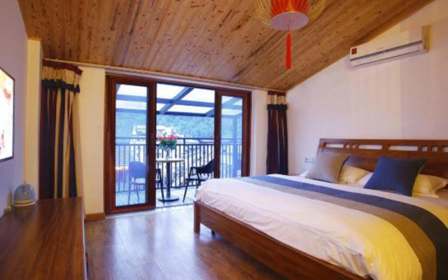 Lingting · Cloud and Mist Mountain-view Inn (Zhangjiajie Wulingyuan National Forest Park Sign Gate) – Guest Rooms – Zhangjiajie