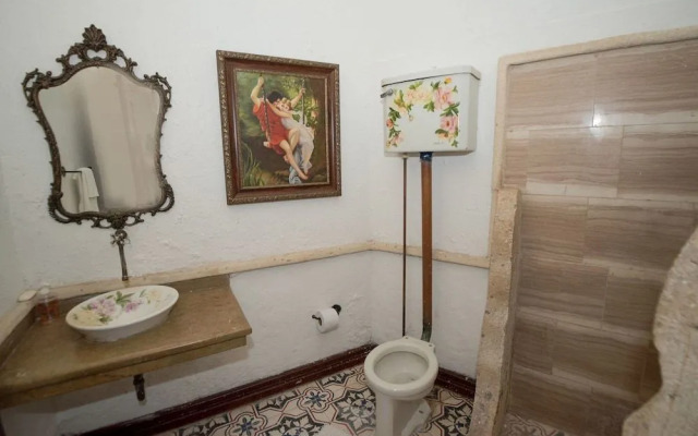 Casa de la Moneda By Nomad Guru