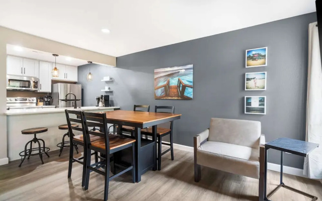 Top Notch Condo for 6