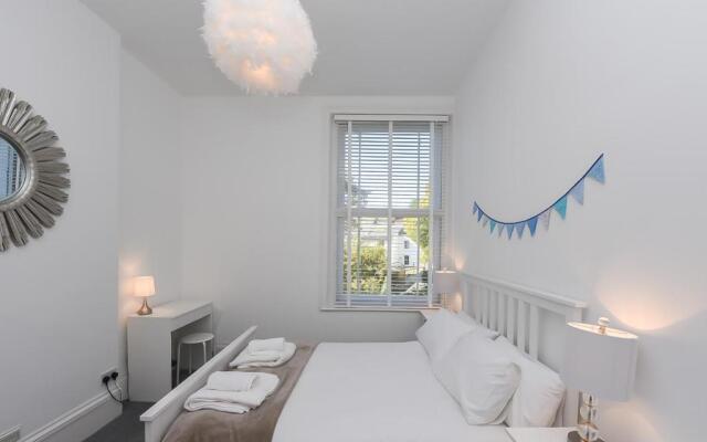 Fantastic Sea View, 1 bed sleeps 4
