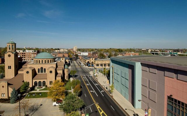 Hampton Inn & Suites Columbus-Downtown