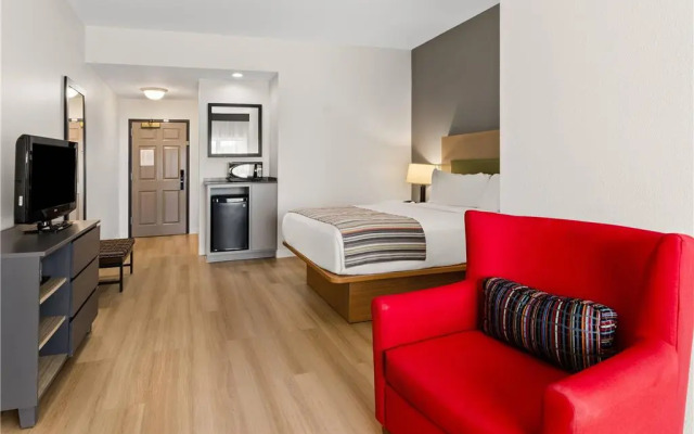 Country Inn & Suites by Radisson, Roanoke, VA