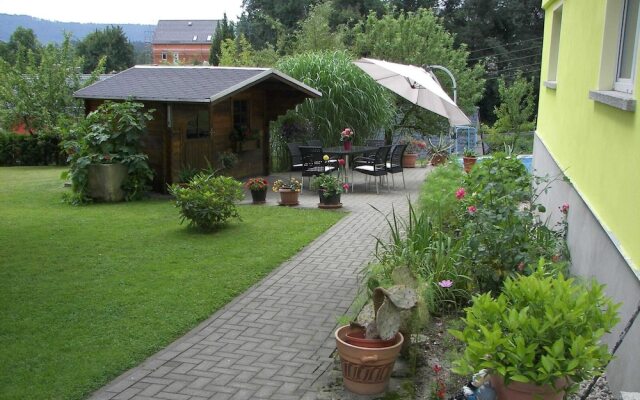 Apartment With Garden in Sebnitz