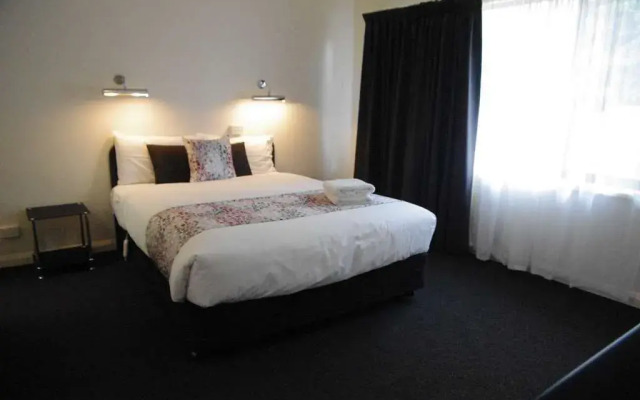 Best Western Hamilton Lakeside