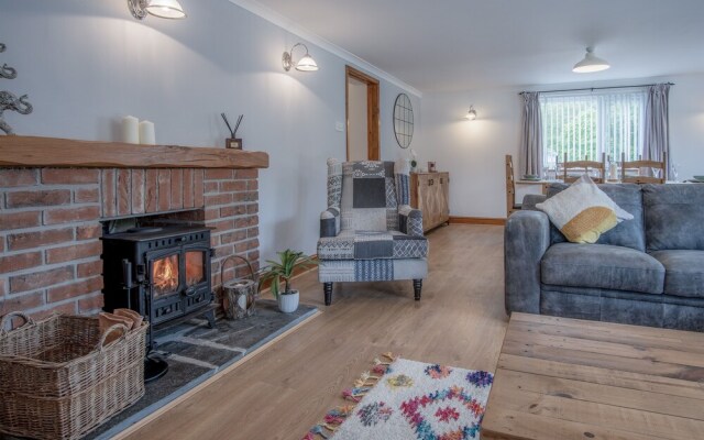 Tucking Mill - 3 Bedroom - Stepaside