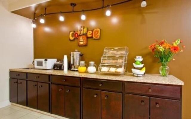 OYO Hotel Augusta Downtown