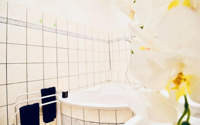 Cozy 5BR Apt 10min Walk to Augarten