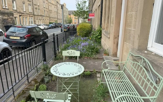 Splendid 2bed Apt near Haymarket