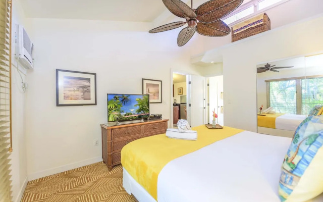 Aina Nalu D202 2 Bedroom Condo by Redawning