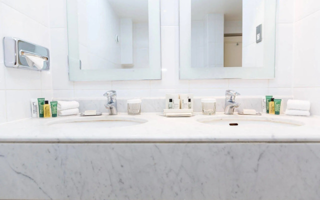 Hilton London Green Park Hotel