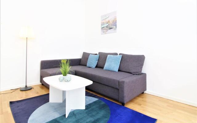 MARINE: Newly renovated 2nd district apartment