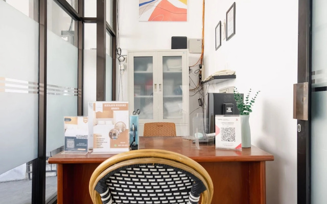 Mono Coliving Kertajaya, Surabaya