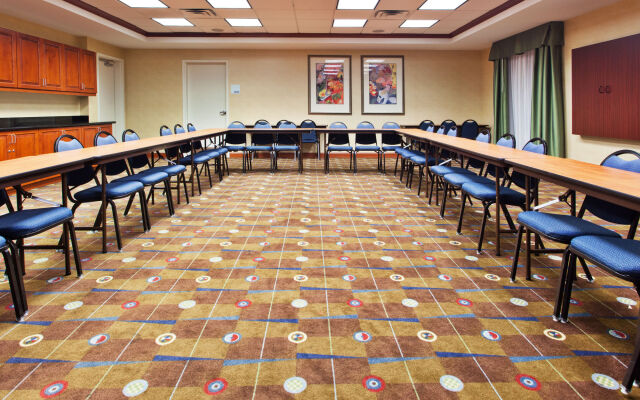 Holiday Inn Express & Suites Baton Rouge East by IHG