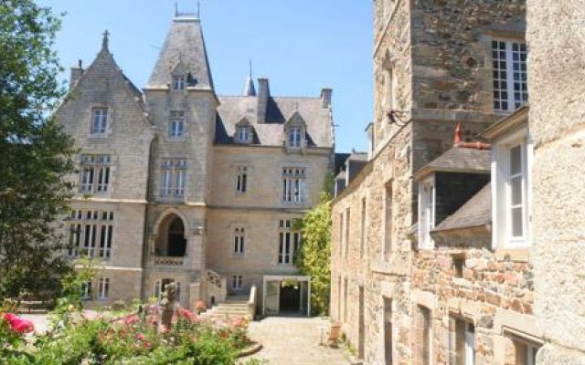 Le Domaine & le Château du Val