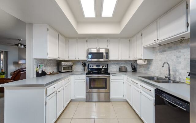 Starfire 2 Bedroom Condo by RedAwning