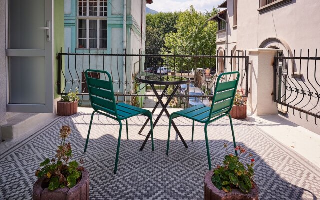 City Escape Apartments