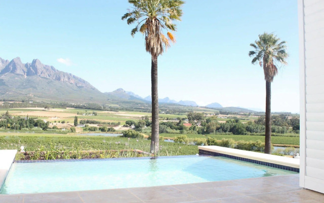 The Coach House at Val du Charron