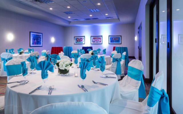 Crowne Plaza Memphis Downtown Hotel by IHG