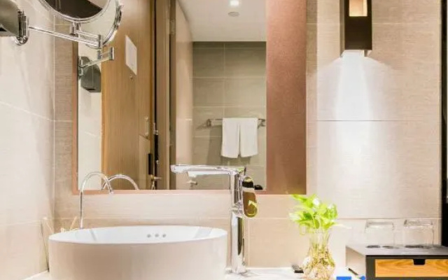 Homeinn Plus Hotel (Fushun Petrochemical University)