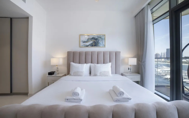 2BR Emaar Beachfront Full Sea Skyline Views